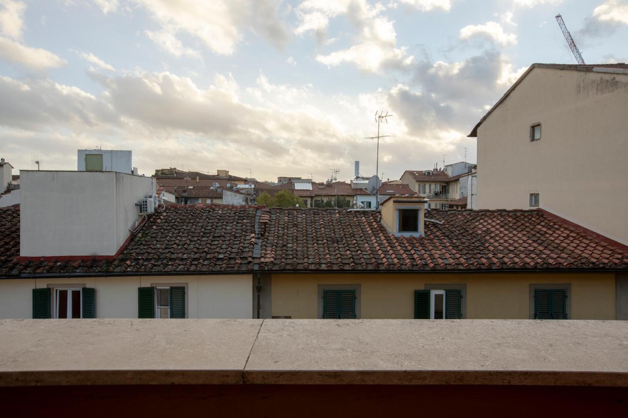 Appartamento Iris -Due Ampie Terrazze Vista Duomo ฟลอเรนซ์ ภายนอก รูปภาพ